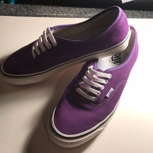 Vans X Urban Outfitters exclusive Authentic style